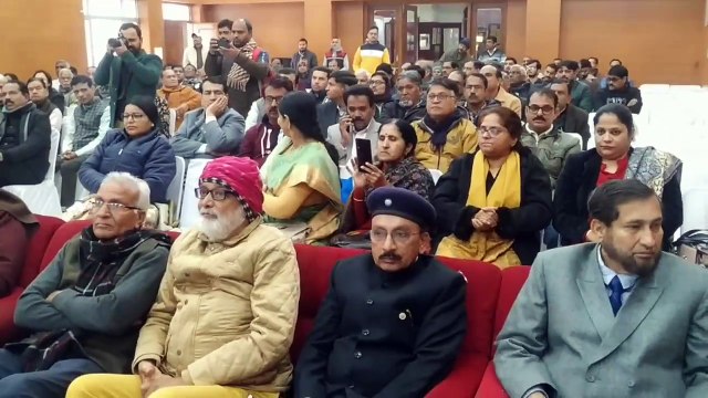 लेखक डॉ सूरज सिंह नेगी की मेरी ईजा पुस्तक का हुआ विमोचन