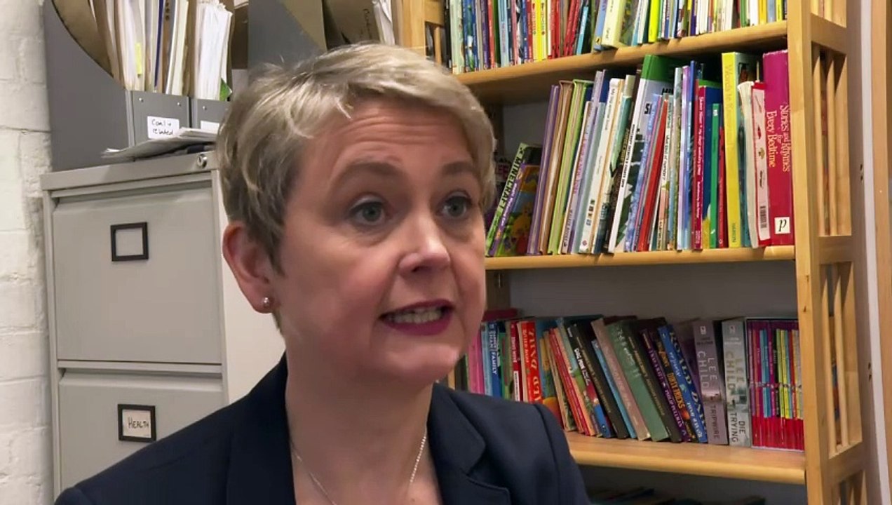 Cooper: Govt taking country for fools over asylum claims