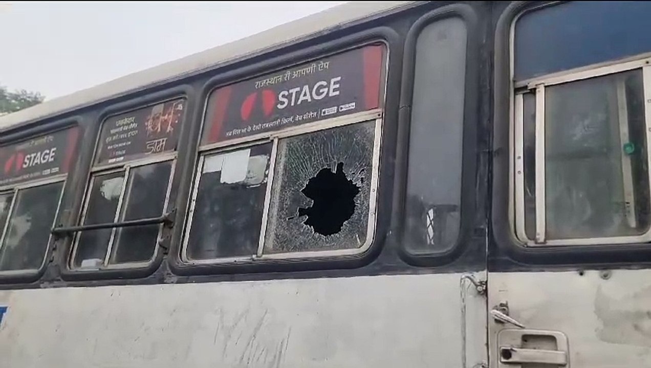 सड़कों पर उतरे वाहन चालक, आमजन पर पड़ा असर