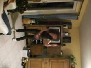 Vidéo gele danse, verticale