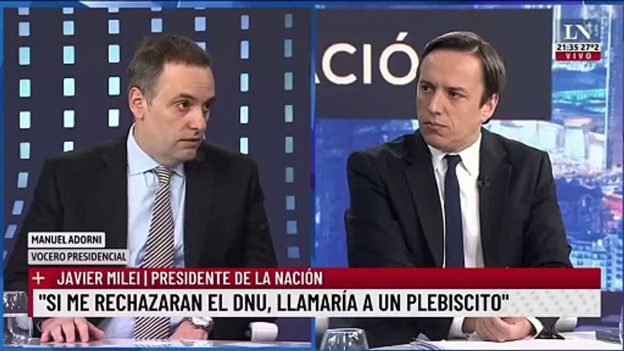 Que alguien le explique a Adorni la diferencia entre DNU y DNI
