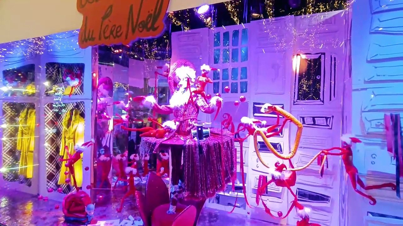 vitrines DE NOEL DES GALERIES LAFAYETTE PARIS HAUSSMAN 2023