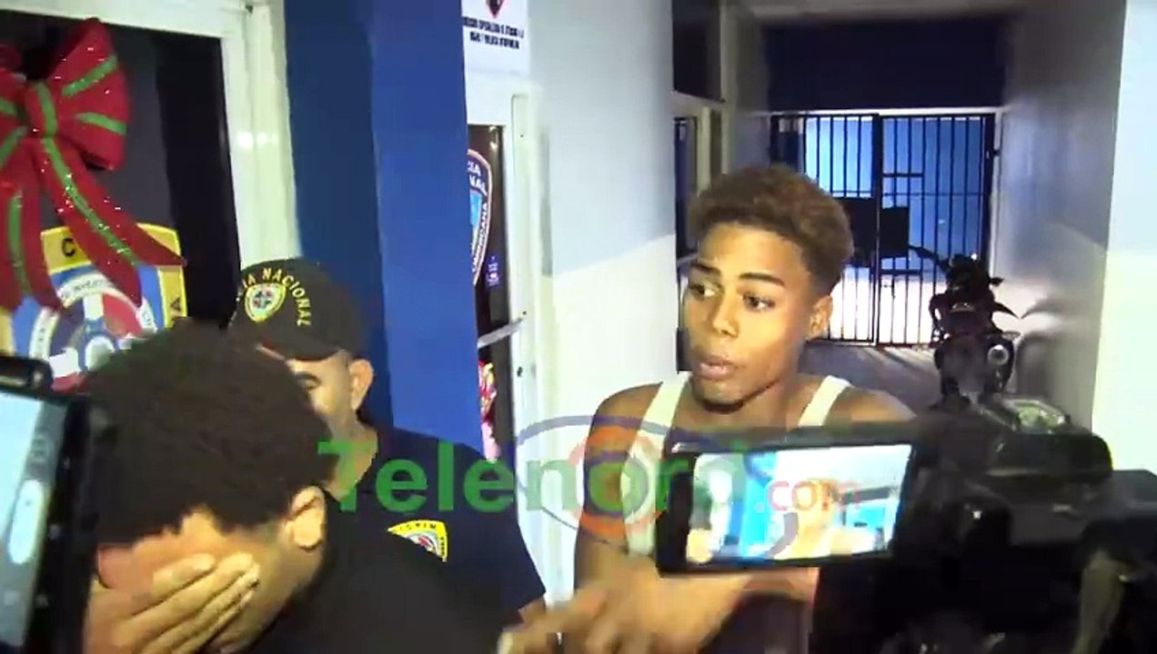 Apresan a dos jóvenes por robo de una motocicleta en SFM