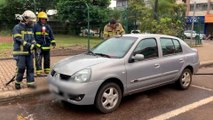 Carro estacionado na Rua Souza Naves tem princípio de incêndio