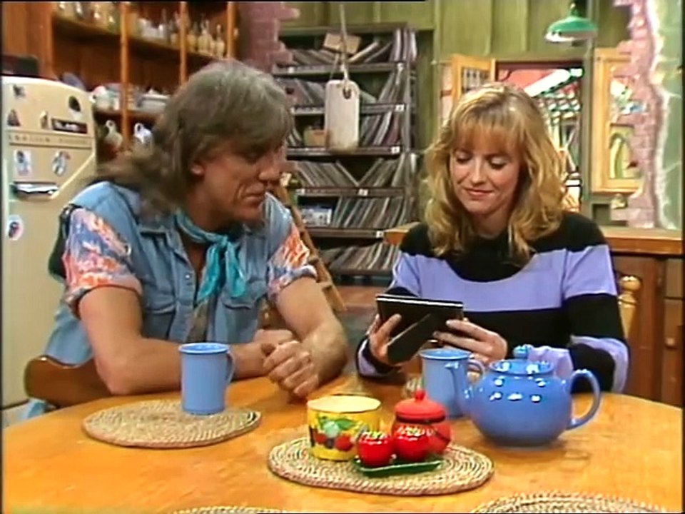 all together now s4 episode 15 Turn the Page