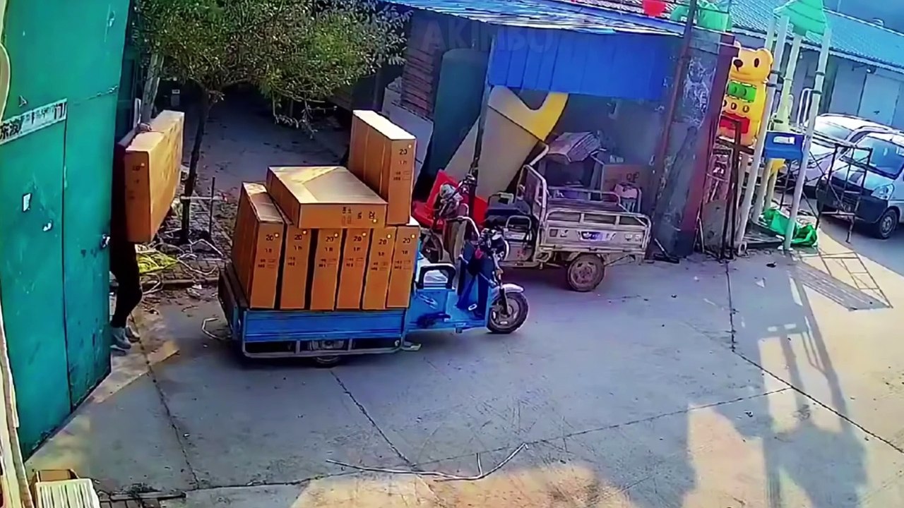 IDIOTS AT WORK