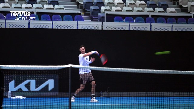 Open d'Australie 2024 - Andy Murray en séance d'entrainement à Melbourne... et sans sa fameuse casquette !