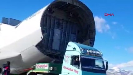 Erzurum'daki Gürcistan uçağı yıllar sonra havalimanından çıkarıldı