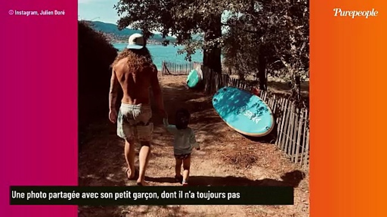 Julien Doré main dans la main avec son adorable fils : maillot de bain et casquette à l'envers, le duo détonne !