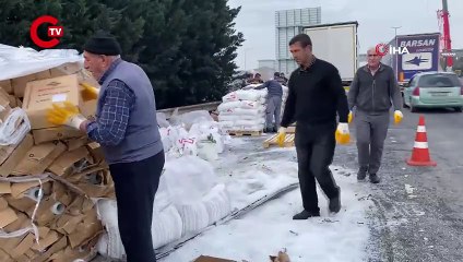 TEM’de kontrolden çıkan tır devrildi