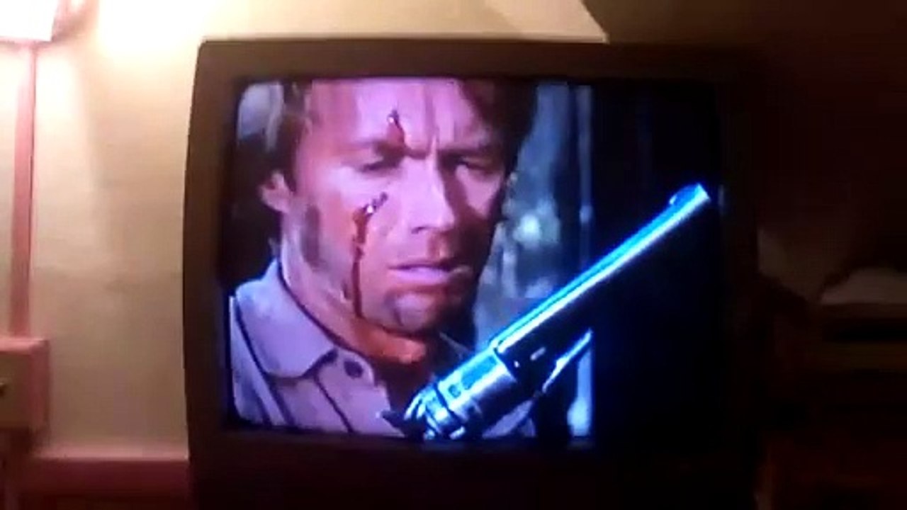 Opening to National Lampoon's Christmas Vacation 1991 VHS (1999 reprint)