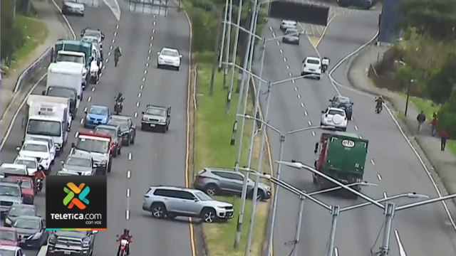 tn7-conductores y-peatones-incurren-en-imprudencias-ante-cierre-en-parque-de-la-paz-030124