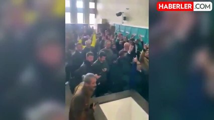 Özdağ ve beraberindekiler adliyeyi sloganlarla terk etti! Tutuklu gazeteciler Süha Çardaklı ve Serkan Kafkas'a tahliye