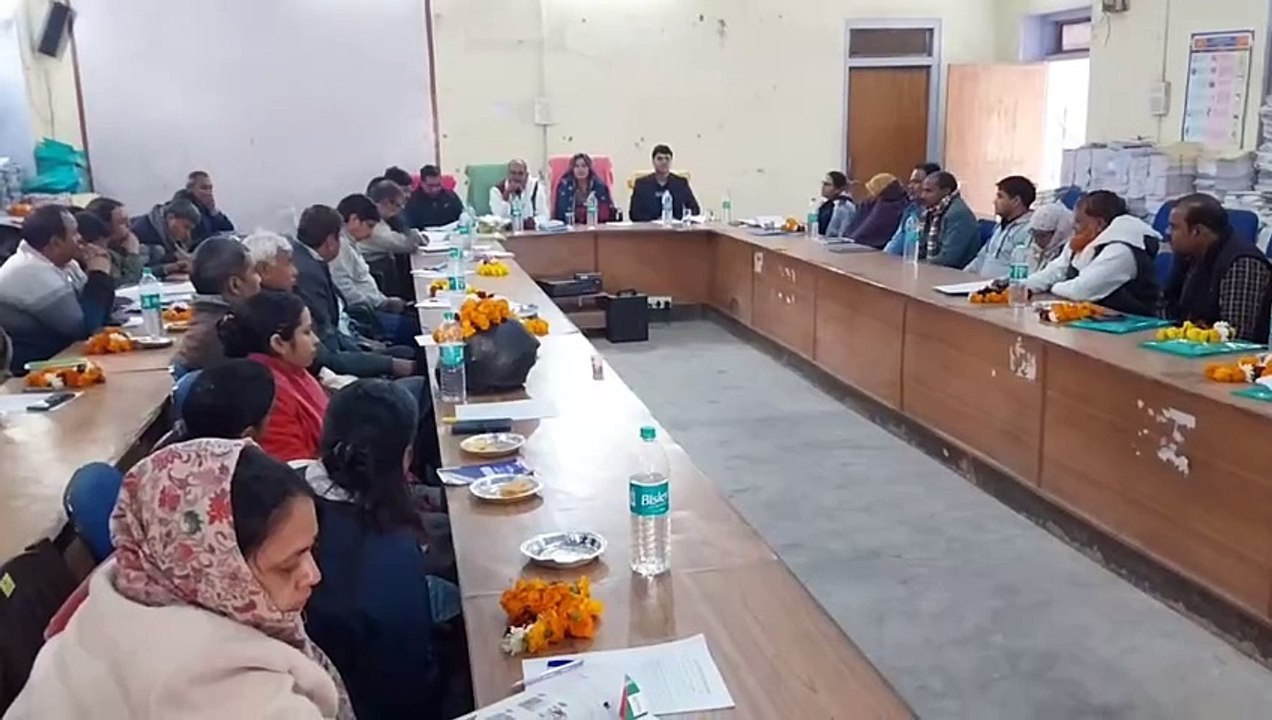 अतिक्रमण हटाने व नवक्रमोन्नत स्कूलों में अध्यापक लगाने के उठे मुद््दे