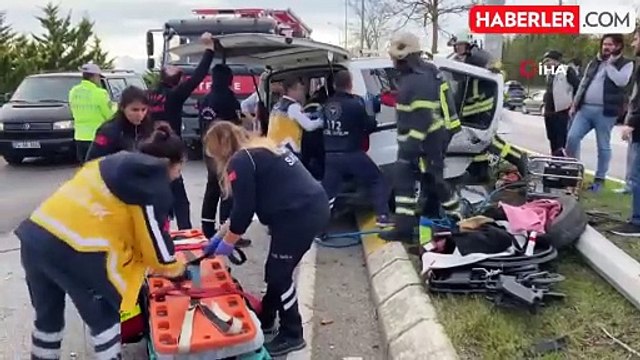 Hastane dönüşü feci kaza: Direksiyon başında fenalaşan sürücü direğe çarptı