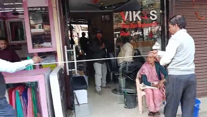 मीनाक्षी चौक का चौड़ीकरण के लिए प्रशासन के अमले ने किया सीमांकन