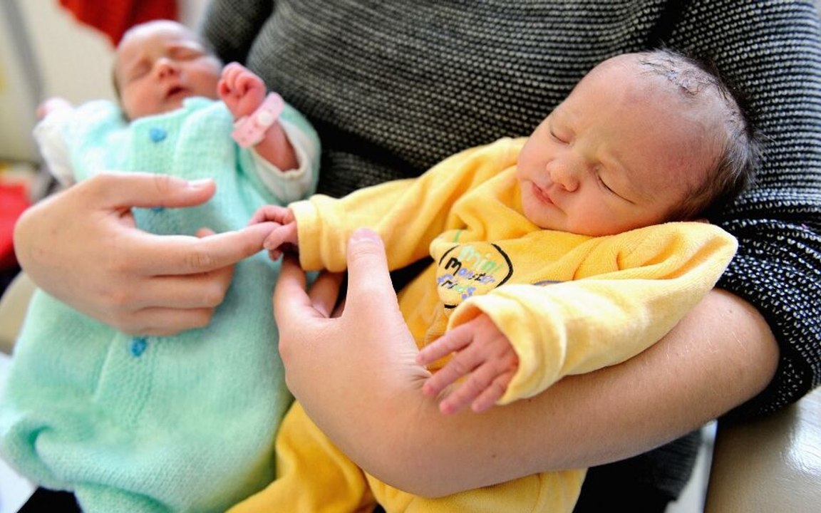 À seulement deux minutes d'écart, ces jumelles ne sont pas nées la même année