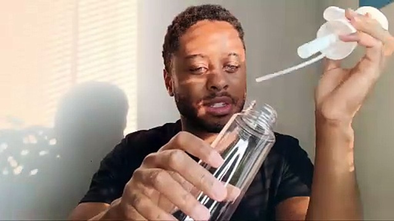 Using a Continuous Spray Bottle with a Hair Sponge