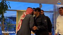 استعداداً لحفل كاسيت 90 الثاني: محمد فؤاد يصل إلى السعودية