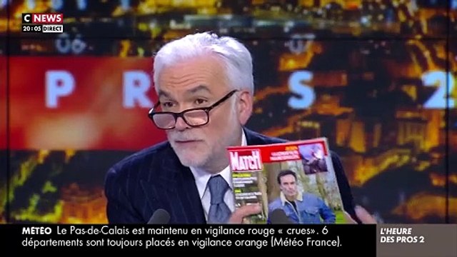 Caroline Mangez, directrice de la rédaction de Paris Match dans L'heure des pros 2 sur CNews pour parler de l'interview d'Anthony Delon.