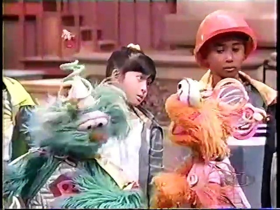 Sesame Street Episode 4071 (Professor Super Grover's School for Super-Heroes) (2004)