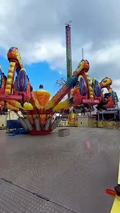 Foire de GRENOBLE 2023 - Foire des RAMEAUX  #fêteforaine #manege #sensation #grenoble #france  (24)