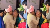 Ira Khan Wedding में Aamir Khan का Ex Wife Kiran Rao को Kiss Video Viral, Public Reaction..| Boldsky