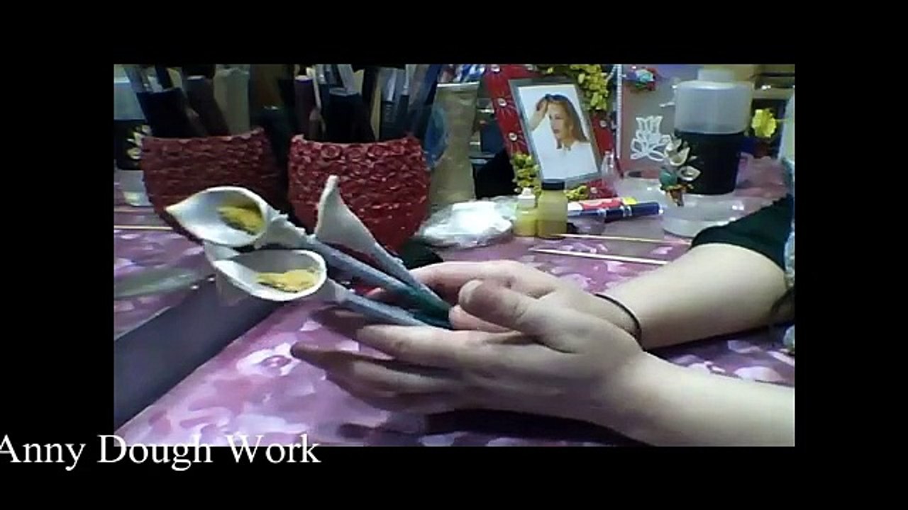 How_To_Make_Beautiful_T_Rose_With_Clay_Step_By_Step....(360p)