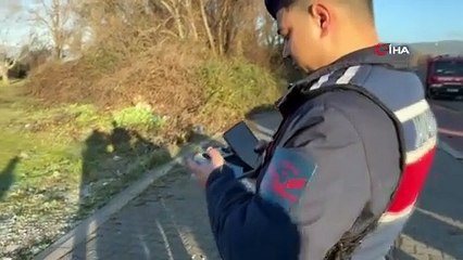 Bursa’da tarlada çalışan kaçak göçmen kıskıvrak yakalandı