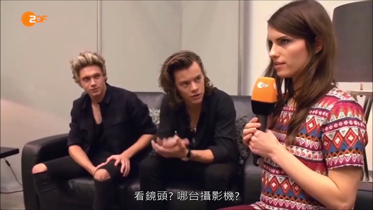 【字幕】Harry Styles & Niall Horan play Truth Or Dare 2014.11