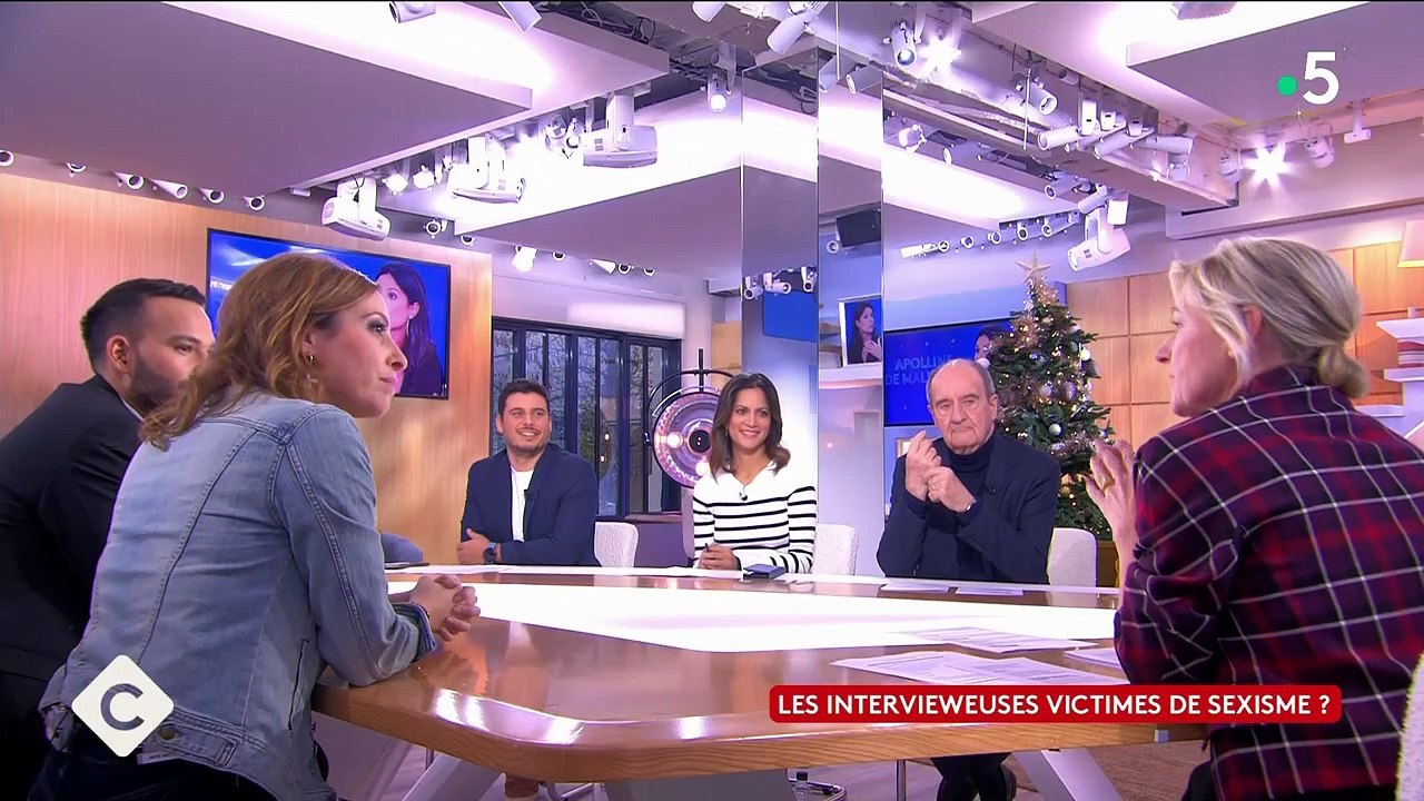 Anne-Élisabeth Lemoine et Léa Salamé évoquent le sexisme dans les médias sur le plateau de "C à vous"