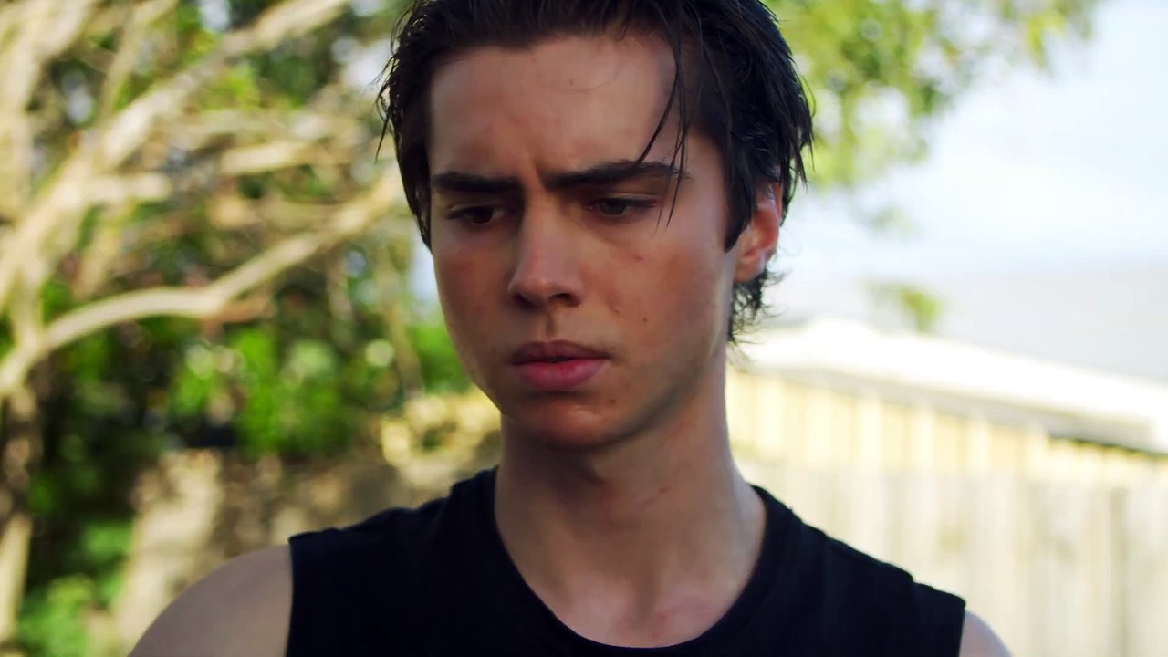 Single, Out - S01 Trailer (Deutsch) HD