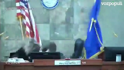 Un hombre ataca a la Jueza del condado de Clark (EEUU) por negarle la libertad condicional