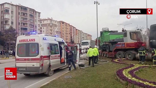 Çorum'da facianın eşiğinden dönüldü: Freni patlayan tır refüje çıktı