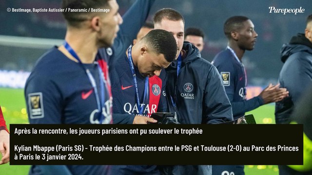 VIDEO Kylian Mbappé furieux contre un coéquipier après le Trophée des champions : des images qui font jaser...