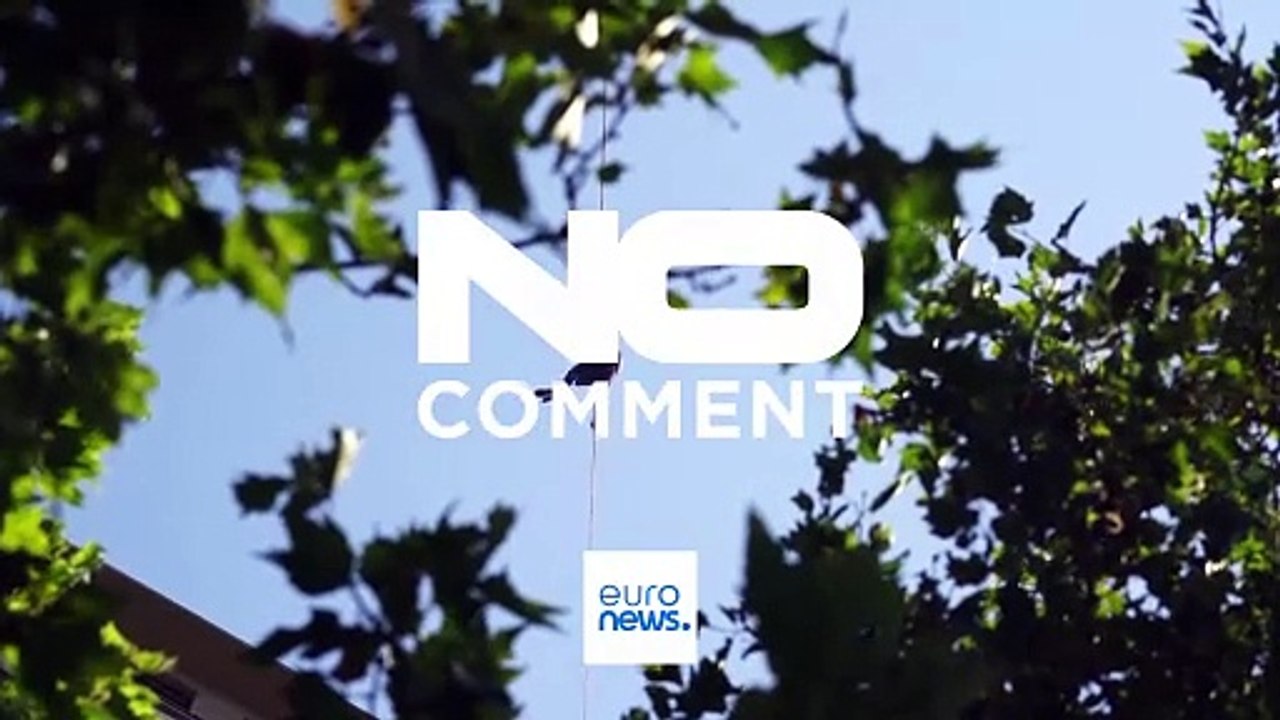 Hochseil-Star Nathan Paulin tanzt 50 Meter über Santiago de Chile