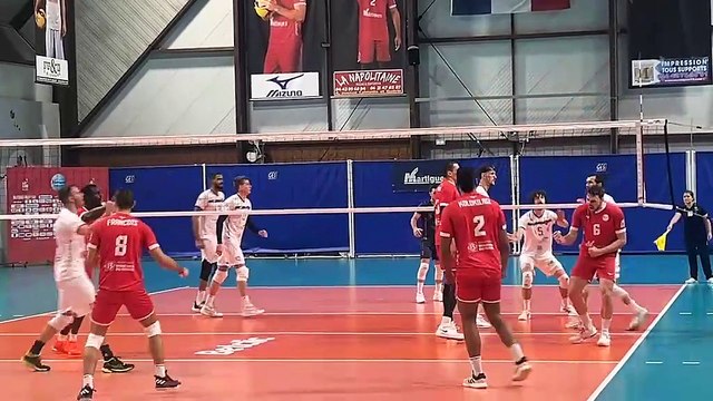 Images maritima: quelques points du match entre Martigues Volley et le GFC Ajaccio