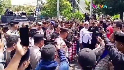 Umat Muslim Turun ke Jalan Tuntut Arya Wedakarna di Bali ✊