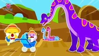 -✨NEW- Peekaboo- Baby Shark Babysits at a Dinosaur Theme Park Story for Kids Pinkfong Baby Shark