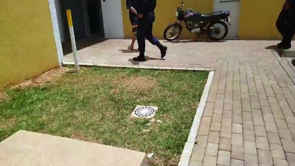 Dirigindo carro com R$ 4 mil em débitos, jovem é abordado em fiscalização e é encaminhado à Delegacia