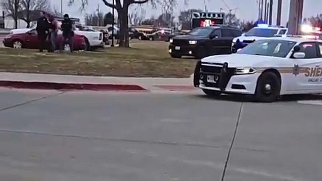 La policía investiga un tiroteo en una escuela secundaria de Perry en Iowa (EEUU)