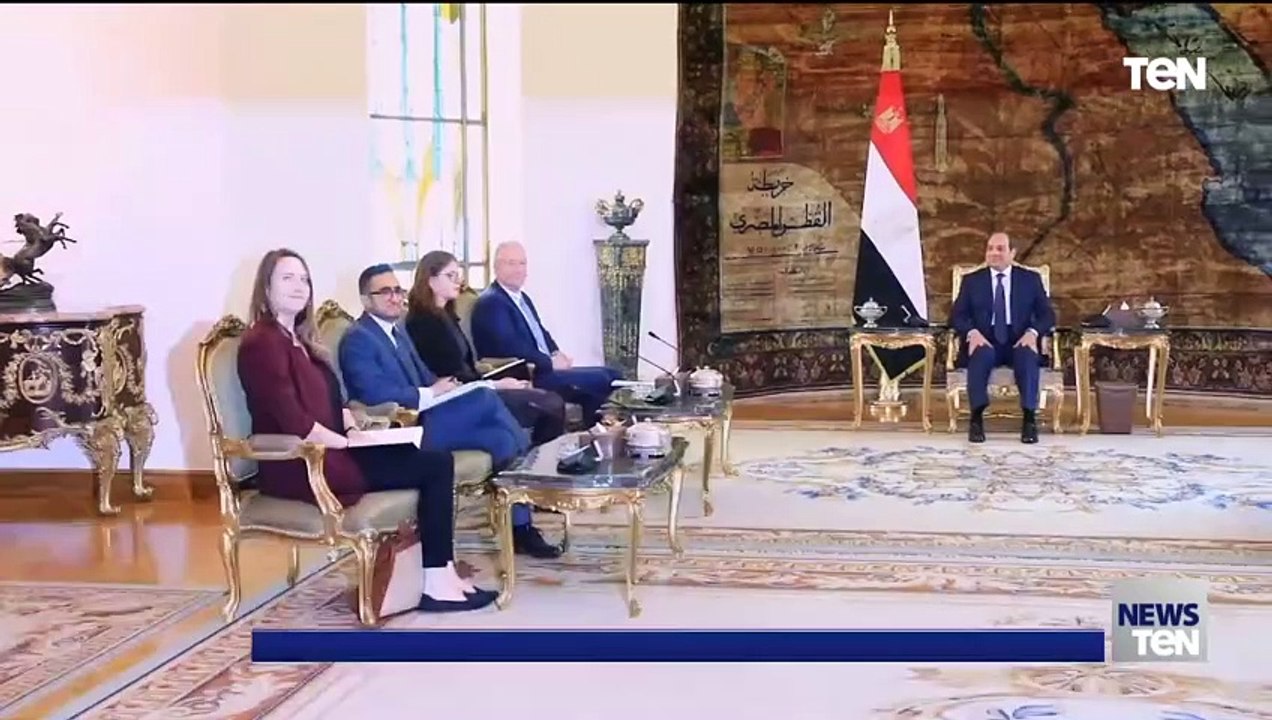 الرئيس السيسي يستقبل وفدا أمريكيا يضم عضوي مجلس الشيوخ عن الحزب الديمقراطي