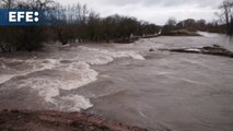 Las inundaciones desbordan el río Helme en su paso por Turingia, en Alemania