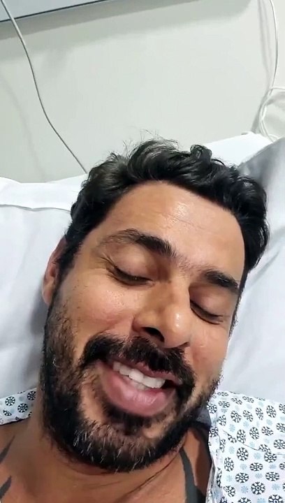 João Carreiro brincou com roupa de hospital em vídeo antes de morrer