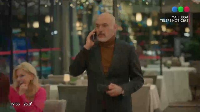 Todo por mi hogar -Ahmet genera conflictos familiares por Ömer .