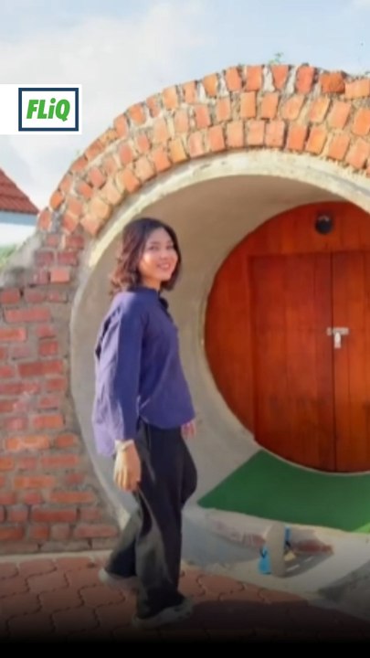 Hobbit House