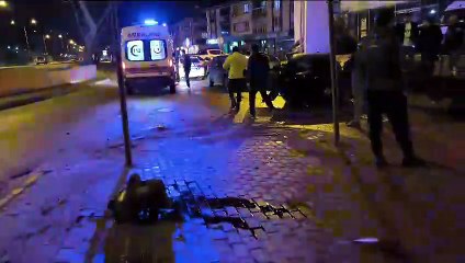 Takla atan araç parçalara ayrıldı