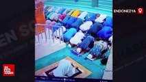 Endonezya'da namaz sırasında kalp krizi geçiren imam secdede vefat etti