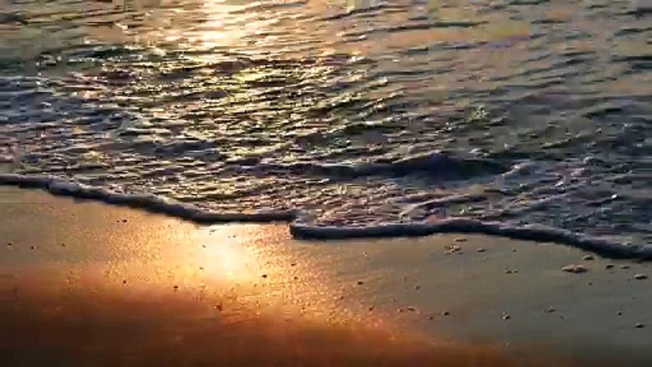 Sea waves