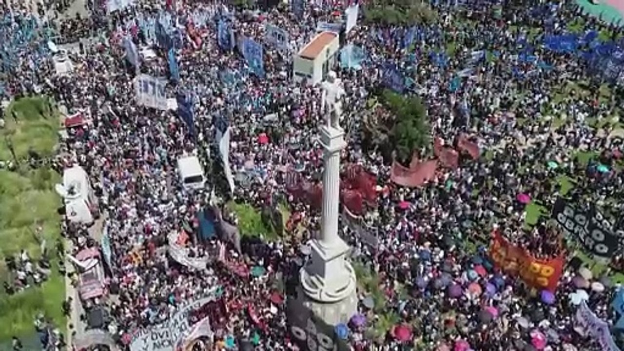 'Megadecreto' de Milei sofre nova derrota judicial em capítulo sobre reforma trabalhista